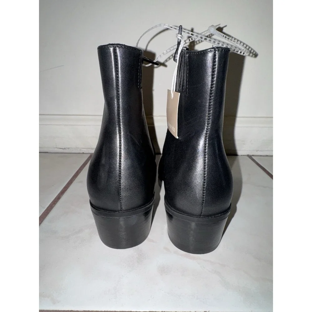 NWOB‎ Dolce Vita womens Fahari H2o Boots Size 6